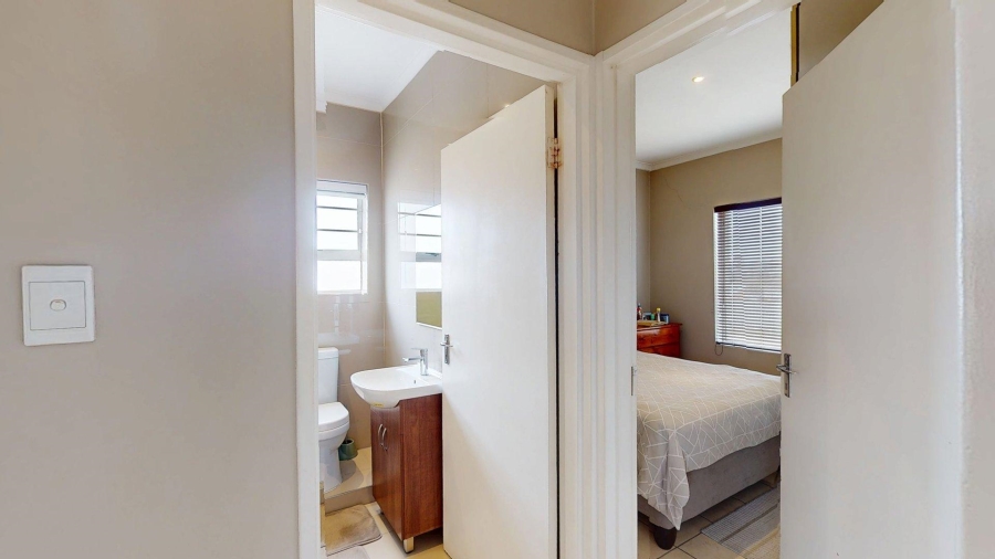 2 Bedroom Property for Sale in Algoa Park Eastern Cape